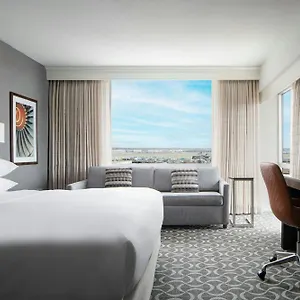 Отель Marriott St. Louis Airport, Edmundson