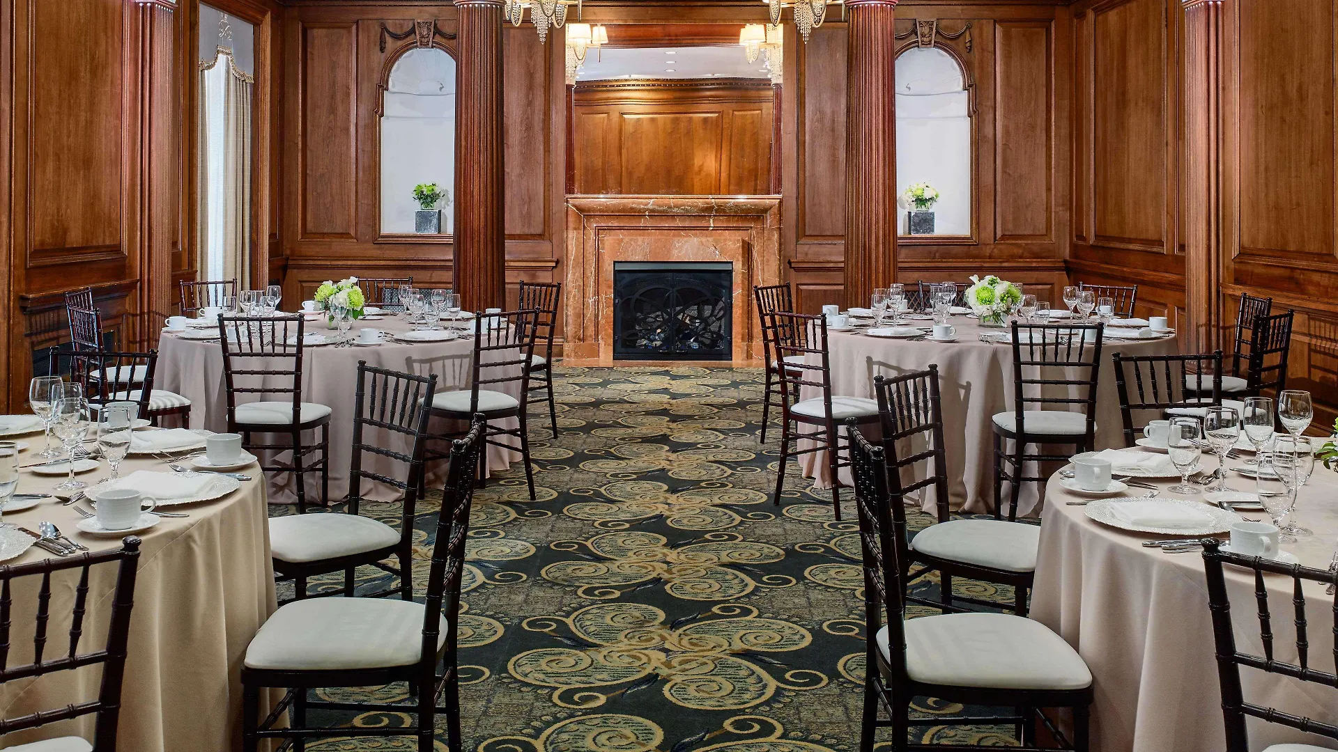 Отель The Royal Sonesta Chase Park Plaza St Louis Сент-Луис 4*,